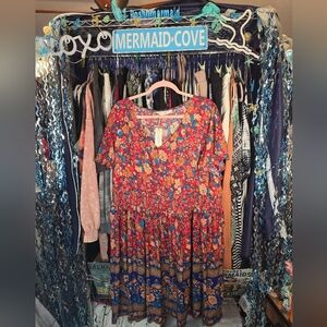 #0562 1X Fit(Tag Is 3X) NWT-Boutique Red Multi Floral Dress 26"ptp 41"Long Soft!